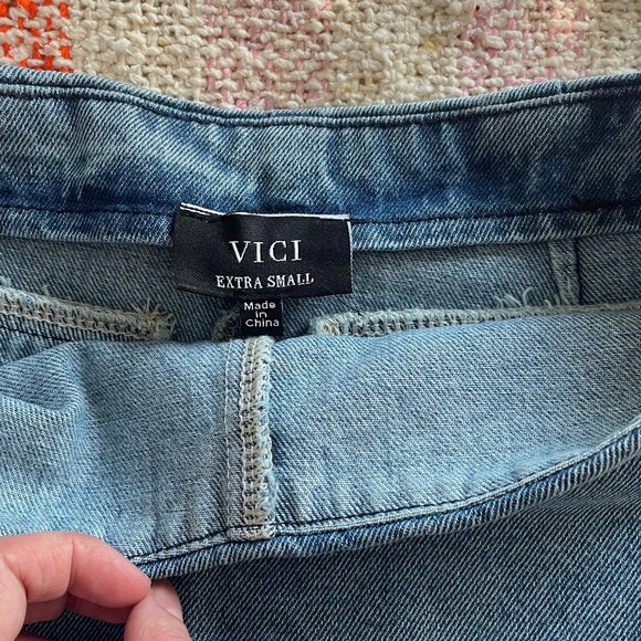 NWOT Vici Sweet Haze Denim Skort - Picture 5 of 10